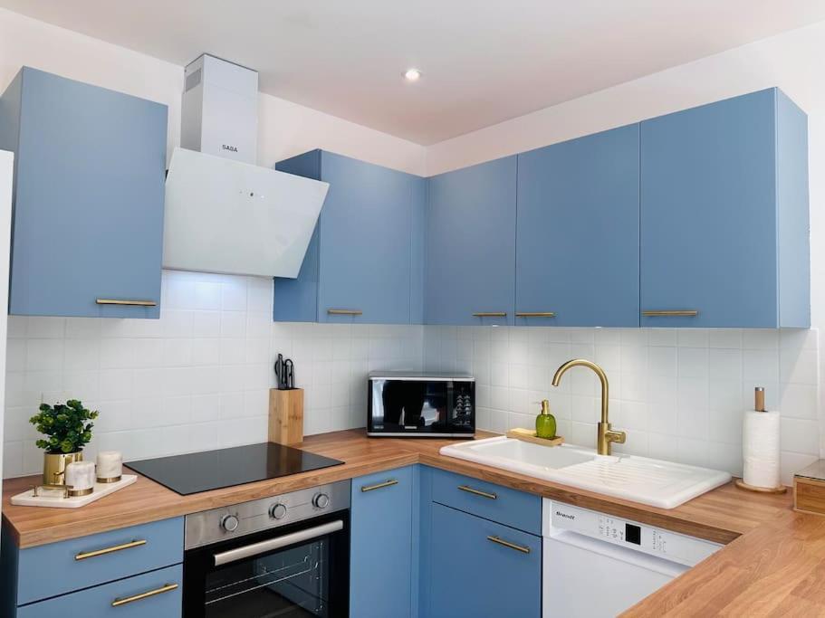 Appartement Au Coeur De Granville Luaran gambar